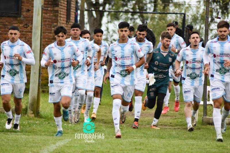 Ferro se afianza como lder del ftbol local